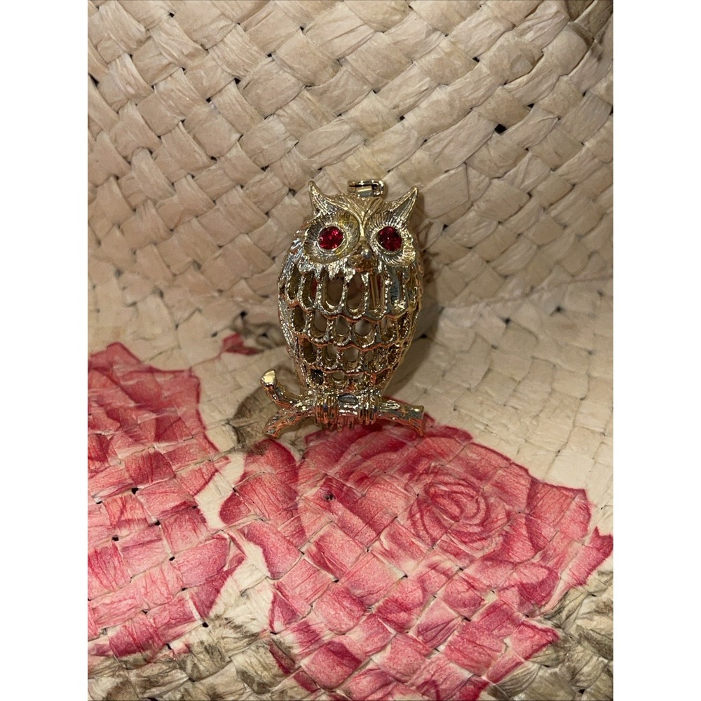 Gerry's Vintage Gold Owl Pin Brooch Red Rhinestone Eyes Made in USA Pristine - Picture 5 of 8